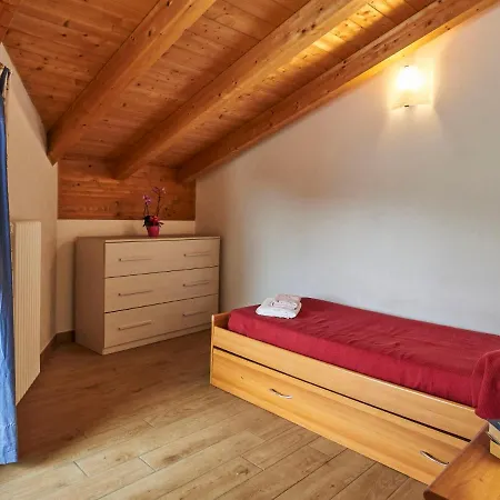 Giulia By Interhome Vakantiehuis Dervio
