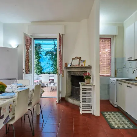 Giulia By Interhome Vakantiehuis Dervio