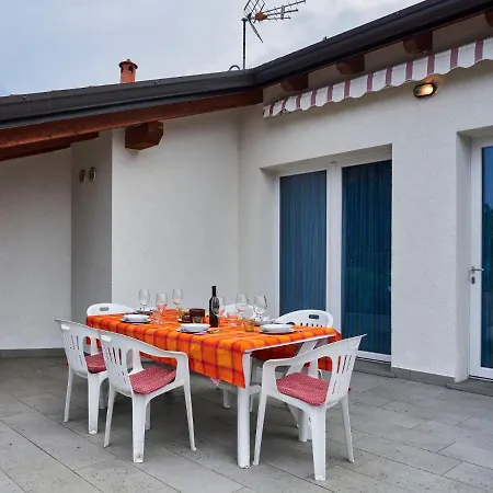 Giulia By Interhome Vakantiehuis Dervio