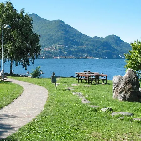 Giulia By Interhome בית נופש דרביו