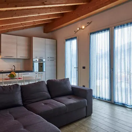 Giulia By Interhome בית נופש דרביו
