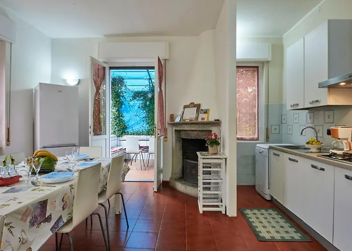 Giulia By Interhome 펜션 데르비오